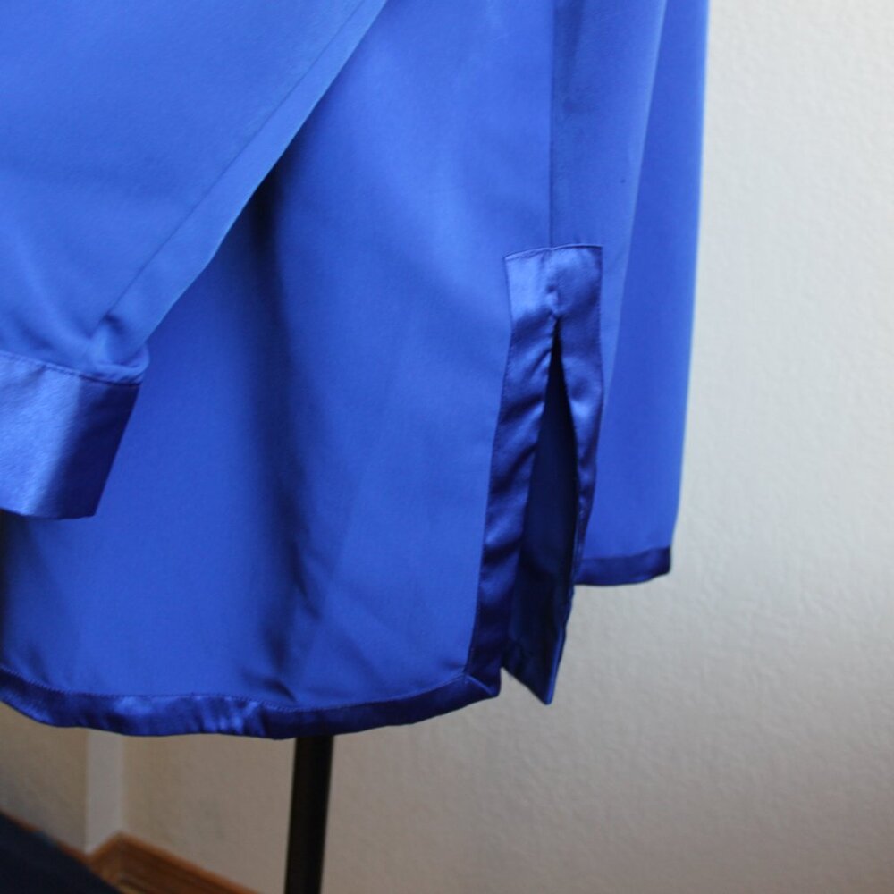 Never Worn Vintage Y2K christie jill womens Dressy Blue Satin Rosette blouse 2X - Picture 4 of 4